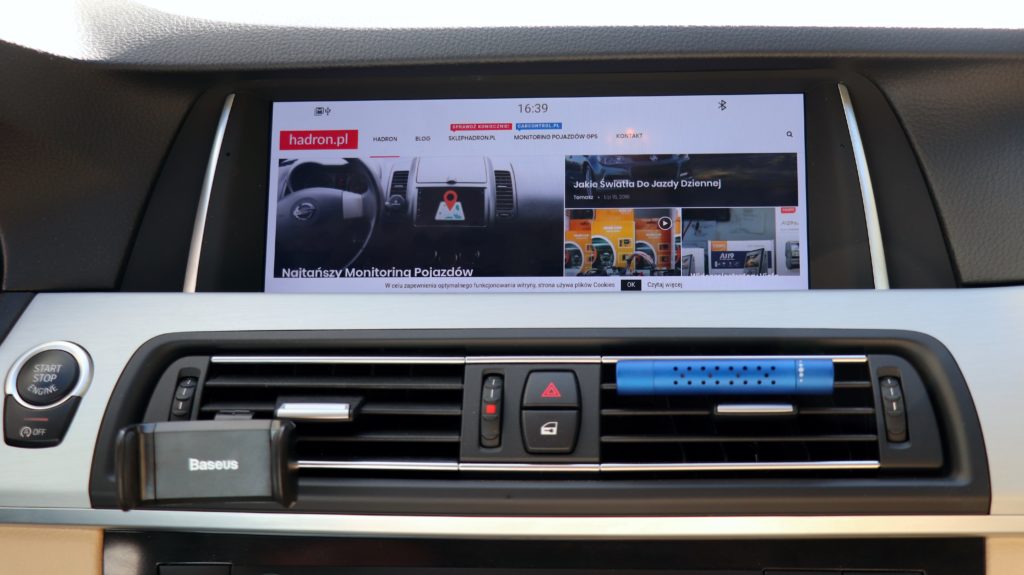 Wymiana ekranu nawigacji w BMW